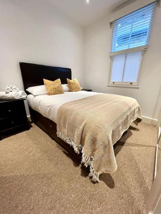 Superb 2Bed/2Bath Flat Waterloo London Leilighet Eksteriør bilde